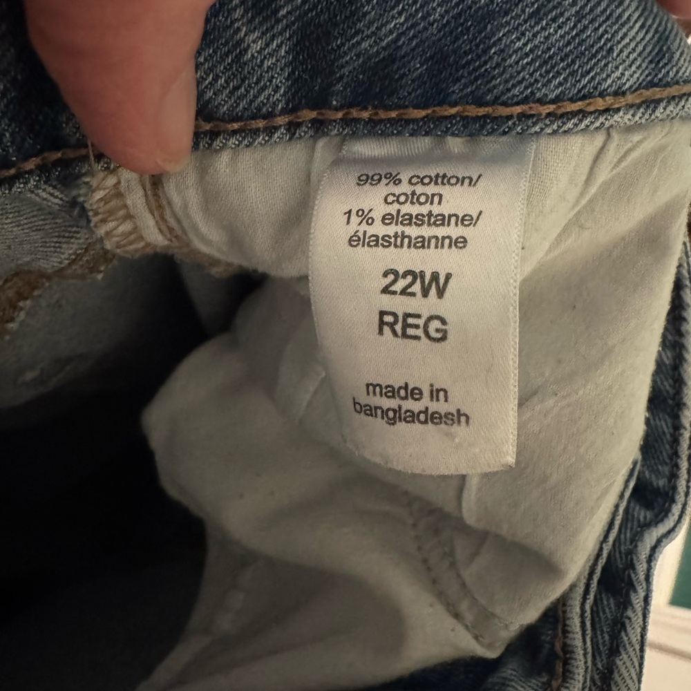 Distressed Blue Jeans - Picture 7 of 7